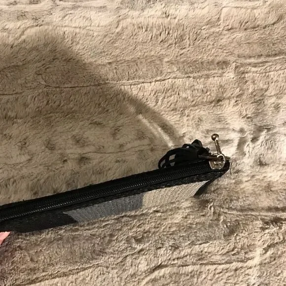 𝅺: : 70s / 80s Inspired Woven Wicker Style Clutch Wristlet with Tassel : : - Picture 8 of 13